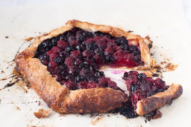 Berry Galette'ye parşömen kağıt üzerinde