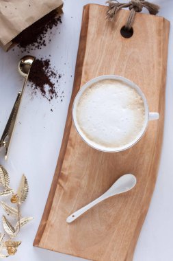 Bir fincan kahve, latte, cappuccino