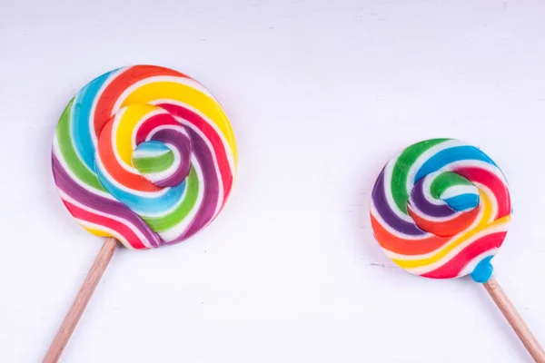 Lollipops em um fundo branco — Fotografia de Stock