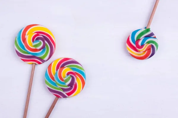 Lollipops em um fundo branco — Fotografia de Stock