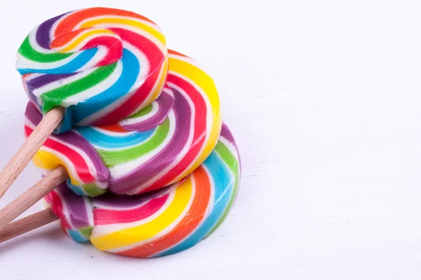 Lollipops em um fundo branco — Fotografia de Stock