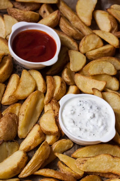 Bratkartoffeln Finger — Stockfoto