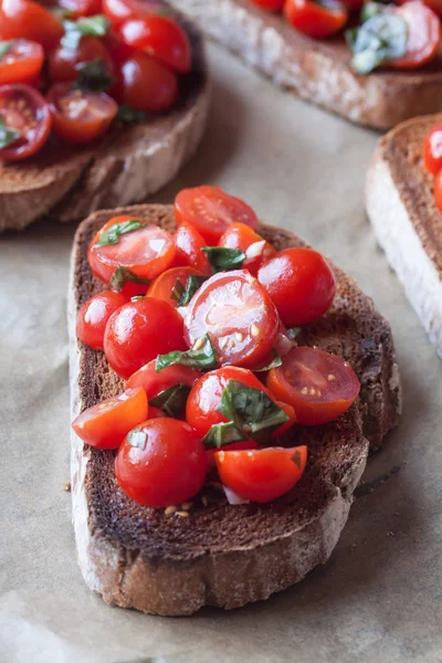 Tomatenbruchetta-Scheiben — Stockfoto