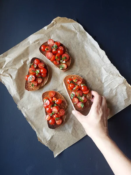 Порезы томатной бручетты — стоковое фото