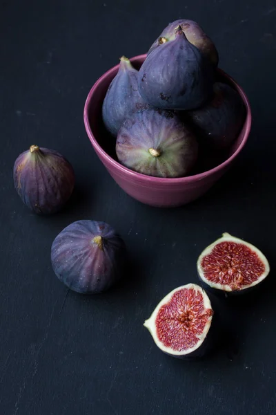 Figs in a bowl — Stock Photo, Image