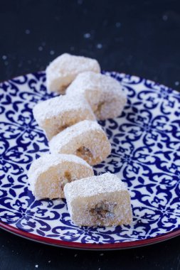 Bir tabak içinde Türk lokumu