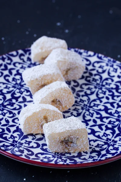 Bir tabak içinde Türk lokumu