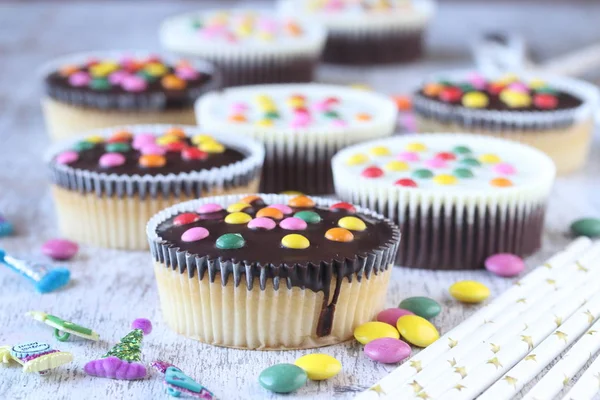 Cupcakes Σοκολάτας Επικάλυψη Ζάχαρης — Φωτογραφία Αρχείου
