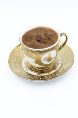 beyaz zemin üzerine Türk kahvesi