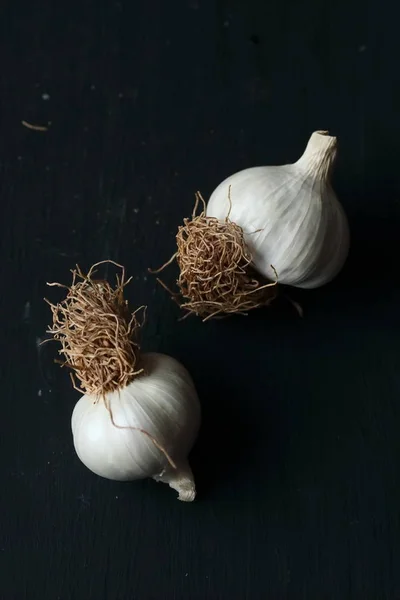 Vitlök Ekologisk Naturlig Vitlök Svart Bakgrund — Stockfoto