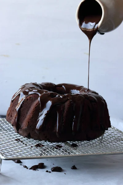 Hausgemachter Schokoladenkuchen Mit Schokoladensauce — Stockfoto