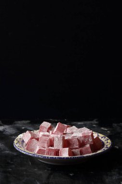 Gül aromalı Türk Lokumu