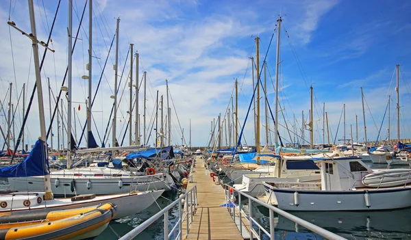 Argumineguin puerto port in mogan gran canaria der kanarischen inseln. Spanien — Stockfoto