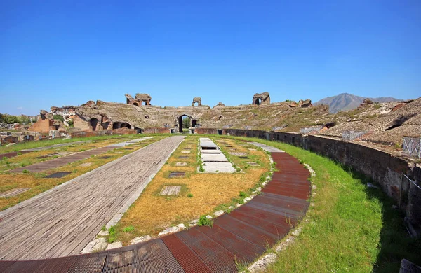  Capua İtalya, Roma amfi 
