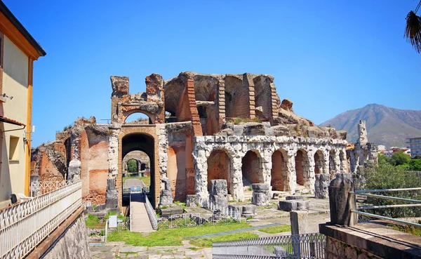 Κάπουα Στην Ιταλία Ρωμαϊκό Αμφιθέατρο — Φωτογραφία Αρχείου