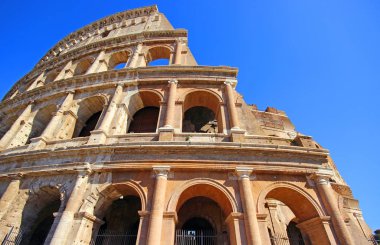 Roma, İtalya 'daki antik Kolezyum