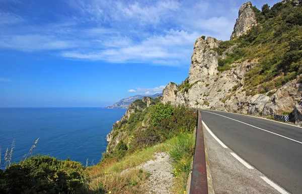Widok Piękne Wybrzeże Amalfi Włochy — Zdjęcie stockowe