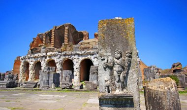 Santa Maria Capua Vetere amfitiyatro Capua'daki