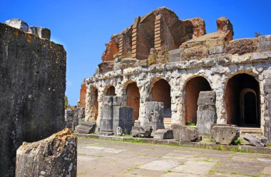 Santa Maria Capua Vetere amfitiyatro Capua'daki