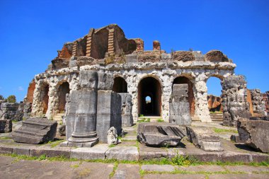 Santa Maria Capua Vetere amfitiyatro Capua'daki