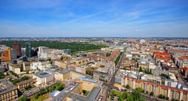 Berlin siluetinin havadan görünümü. Almanya