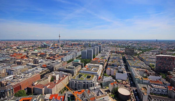 Berlin siluetinin havadan görünümü. Almanya