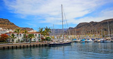 Mogan Gran Canaria Kanarya Adaları Arguineguin Puerto limanda. İspanya
