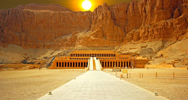 Anscient Tapınağı Karnak Luxor - yıkık Thebes Mısır