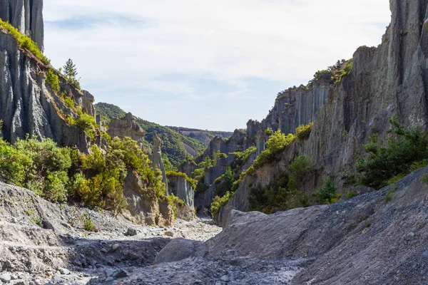 Valle Entre Las Rocas Belleza Putangirua Pináculos Isla Norte Nueva — Foto de Stock