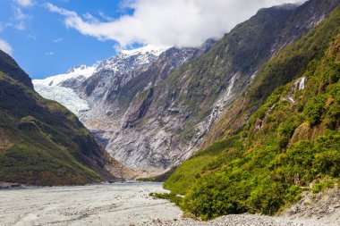 Franz Joseph Buzulu. Güzel dağ vadisi. Güney Adası, Yeni Zelanda