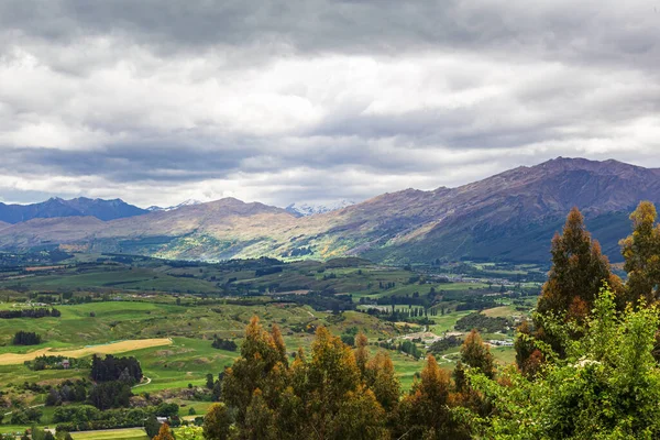 南岛的景观 全景社区皇后镇 新西兰 — 图库照片