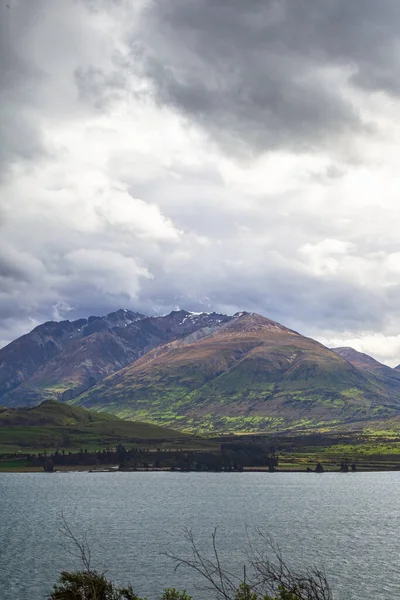 Deszczowy Dzień Wyspie Południowej Jezioro Wakatipu Sąsiedztwo Queenstown Nowa Zelandia — Zdjęcie stockowe