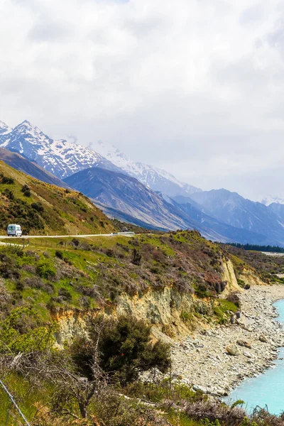 Highway Southern Alps Shores Lake Pukaki South Island New Zealand — Stock Photo, Image