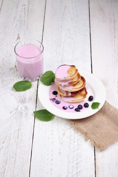 Tasty Beautiful Pancakes Blueberries Blueberry Yogurt Glass Cup Light Wooden — Stock Photo, Image