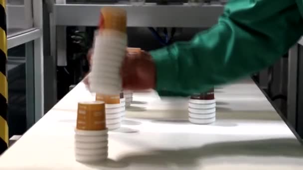 Moscou 2020 Fragment Une Machine Pour Production Gobelets Jetables Plastique — Video