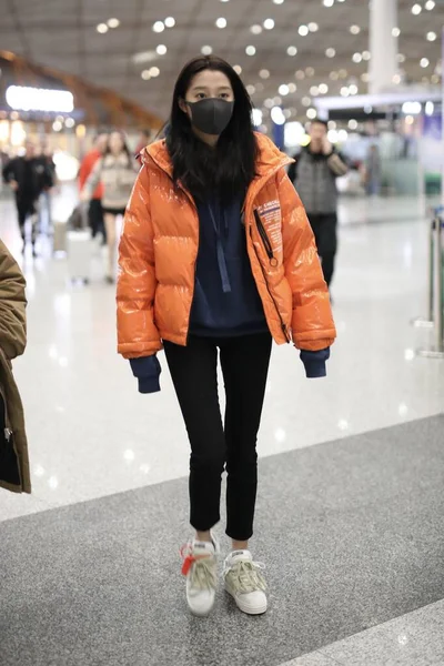 China Guan Xiaotong Moda roupa Beijing Airport — Fotografia de Stock