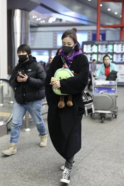 Kina Wang Likun Fashion Outfit Pekings flygplats — Stockfoto