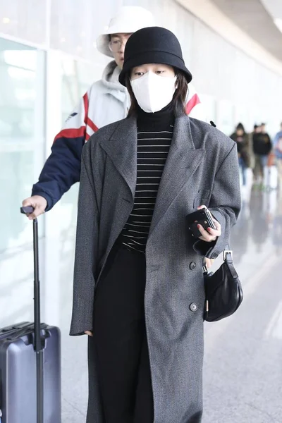 中国張Xueyingファッションアウトフィット｜北京空港 — ストック写真