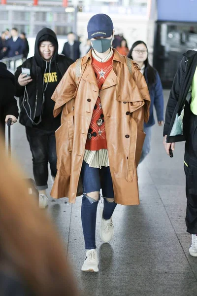 China chris lee beijing flughafen mode outfit — Stockfoto