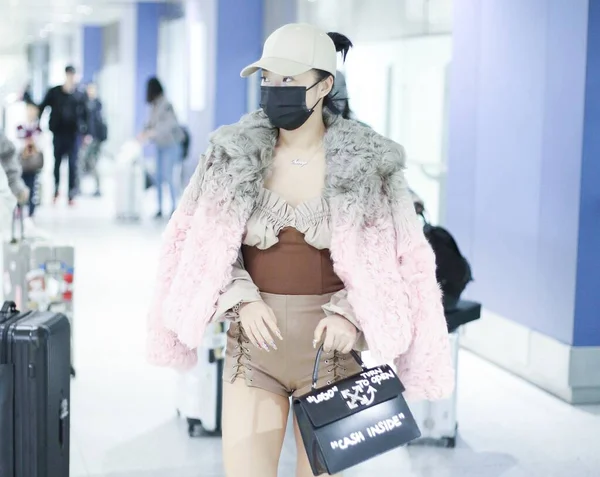 中国中国王菊ファッション｜北京空港 — ストック写真