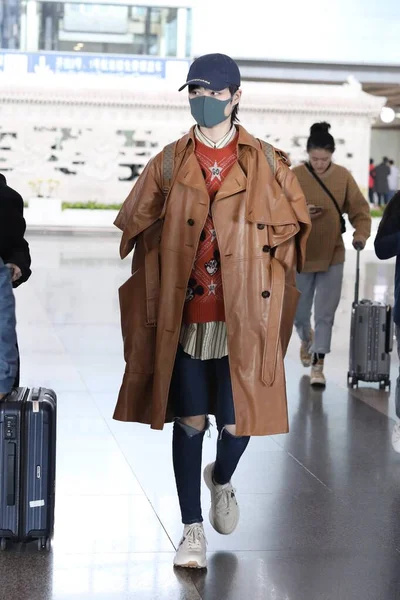 中国克里斯 · 李北京机场时尚装束 — 图库照片