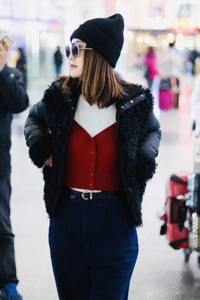 CHINA CHARLENE CHOI FASHION FUERA DEL AEROPUERTO DE BEIJING — Foto de Stock