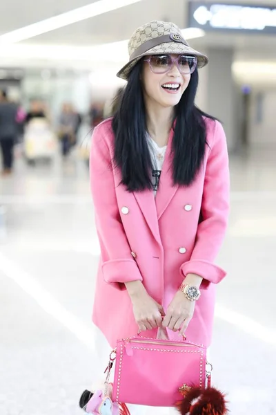 Kina Cecilia Cheung Shanghai Airport Fashion Outfit — Stockfoto