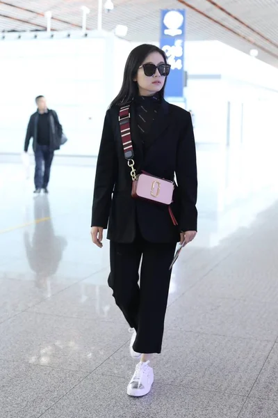 China Landy Li Mode Outfit beijing flughafen — Stockfoto