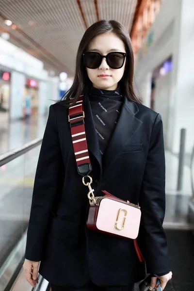 CHINA LANDY LI FASHION OUTFIT BEIJING AIRPORT — Stock Photo, Image