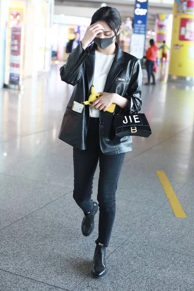 China Zhou Jieqiong Moda roupa Beijing Airport — Fotografia de Stock