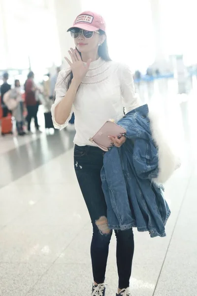 China Chinese Celebrity Airport Snapshot — Stockfoto