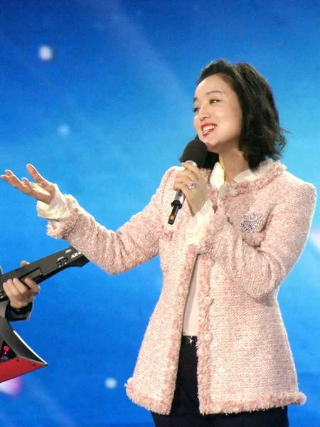 Kínai énekes Bai Xue Cctv Peking — Stock Fotó