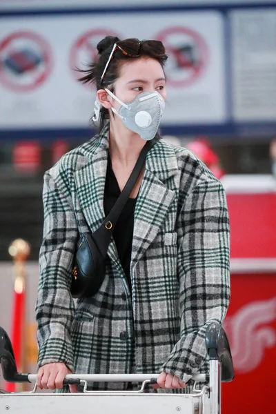 Китайская Актриса Чжан Юйси Прилетает Аэропорт Пекина Перед Вылетом Пекин — стоковое фото