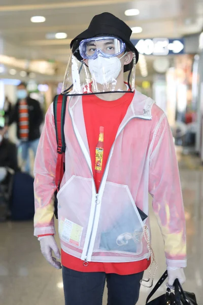 Chinese Acteur Lei Leo Arriveert Voor Vertrek Een Luchthaven Peking — Stockfoto